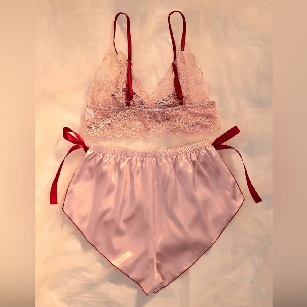 Women’s Lace Cami Top & Tie Side Shorts PJ Set - Picture 4 of 8